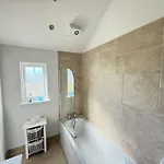 Halcyon Days - Part Of The The Bay Village With Pool, Gym And Direct Access, Pub, Restaurant, Tennis And Meadows Walks * Filey