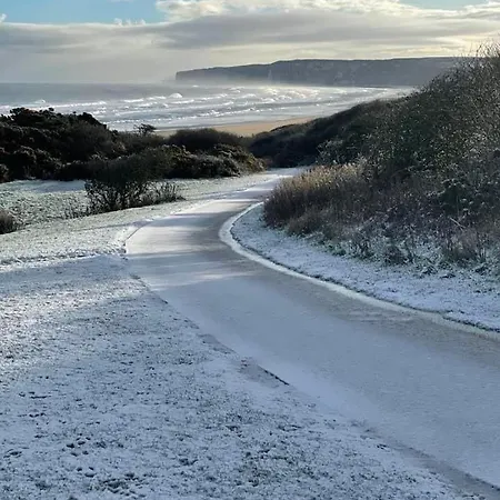 Halcyon Days - Part Of The The Bay Village With Pool, Gym And Direct Access, Pub, Restaurant, Tennis And Meadows Walks Casa de Férias Filey