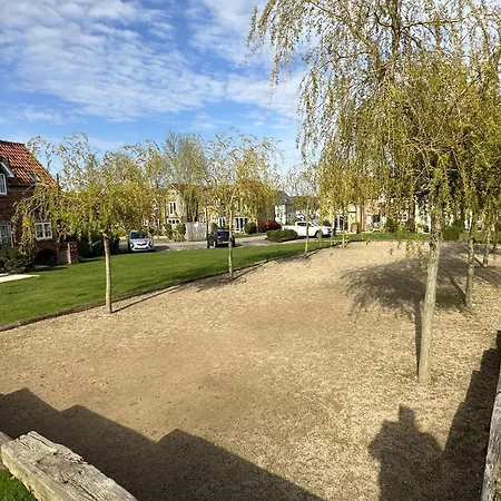 Dom wakacyjny Halcyon Days - Part Of The The Bay Village With Pool, Gym And Direct Access, Pub, Restaurant, Tennis And Meadows Walks