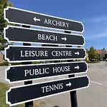 Halcyon Days - Part Of The The Bay Village With Pool, Gym And Direct Access, Pub, Restaurant, Tennis And Meadows Walks Сasa de vacaciones