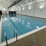 Halcyon Days - Part Of The The Bay Village With Pool, Gym And Direct Access, Pub, Restaurant, Tennis And Meadows Walks * Filey
