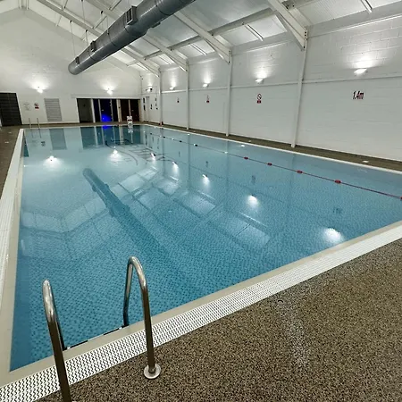 Halcyon Days - Part Of The The Bay Village With Pool, Gym And Direct Access, Pub, Restaurant, Tennis And Meadows Walks * Filey